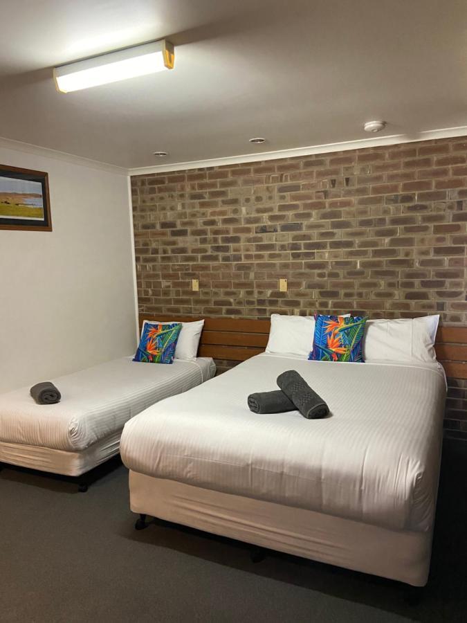 Lake Albert Motel 매닌지 외부 사진