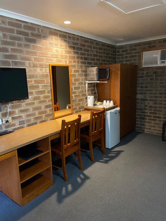 Lake Albert Motel 매닌지 외부 사진